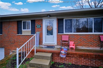 203 Holley Ct, Barboursville, WV 25504 - photo 4