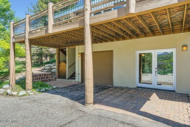 Exterior Front Entry