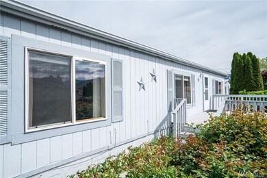 1748 S Kent Plaza, East Wenatchee, WA 98802 - photo 5