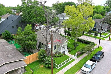 623 Pecore St, Houston, TX 77009 - photo 2