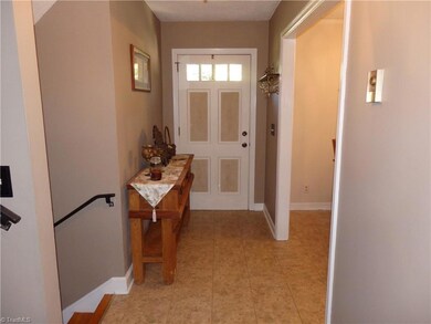 1429 Shamrock Rd, Asheboro, NC 27205 - photo 6