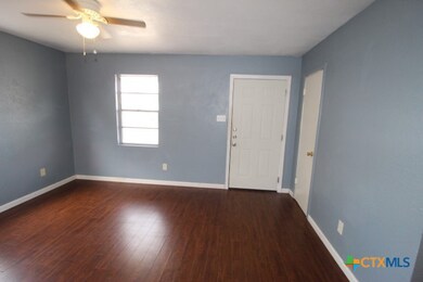 713 W Avenue B, Copperas Cove, TX 76522 - photo 4