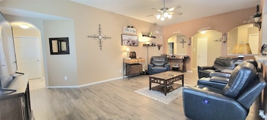 4711 Lake Rim Dr, Alvin, TX 77511 - photo 2