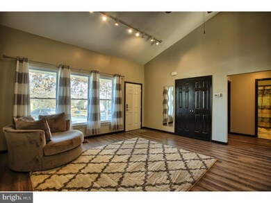 1017 Rill Rd, Reading, PA 19606 - photo 6