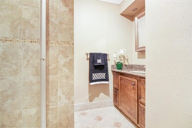 1915 E Allegro St, Houston, TX 77080 - photo 7