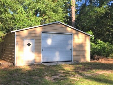 407 Emmett Whaley Rd, Crawfordville, FL 32327 - photo 3