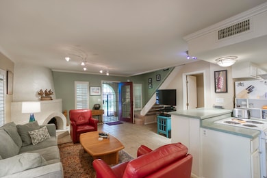 10427 N 11th Place unit 2, Phoenix, AZ 85020 - photo 4