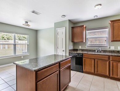 12206 Estelle Ln, Pinehurst, TX 77362 - photo 7