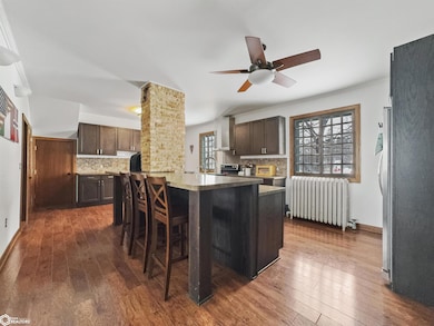 705 Central Ave E, Hampton, IA 50441 - photo 2