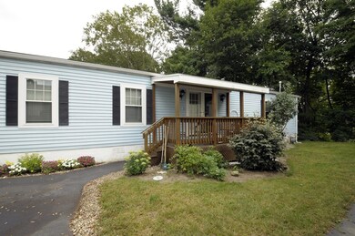 10 Ash St, Rockland, MA 02370 - photo 4
