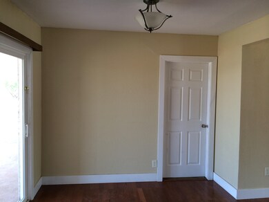 304 Plainview Dr, Alamogordo, NM 88310 - photo 2