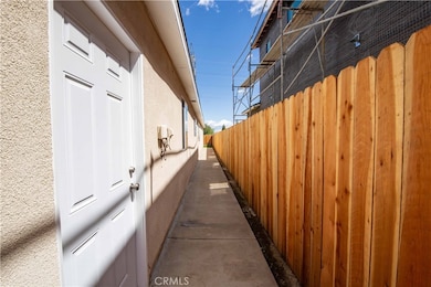 7428 Wilbur Ave, Reseda, CA 91335 - photo 7