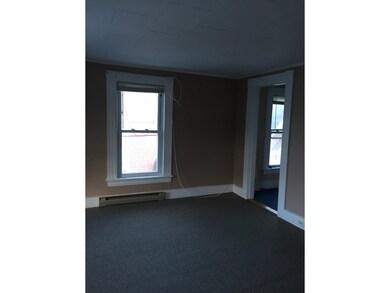 29 Lyndon St, Concord, NH 03301 - photo 4