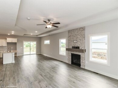 9932 Thorton Dr, Grimes, IA 50111 - photo 4