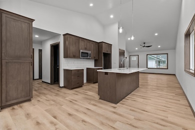 505 Founders Way, Little Chute, WI 54140 - photo 3