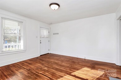 511 E 35th St, Charlotte, NC 28205 - photo 2