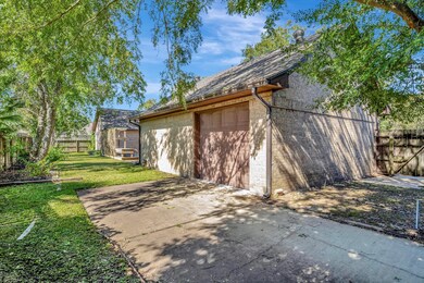 2207 Rockhaven Dr, Houston, TX 77062 - photo 4