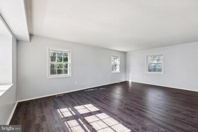 12435 Winding Ln, Bowie, MD 20715 - photo 3