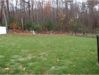 161 Victoria Ln, Fitchburg, MA 01420 - photo 3