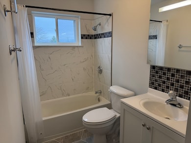 unlisted-address, Warrenville, IL 60555 - photo 6