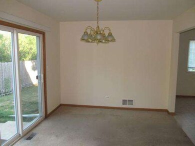 907 Tralee Ct, Gurnee, IL 60031 - photo 3