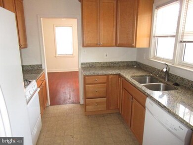 1000 Larchmont Ave, Capitol Heights, MD 20743 - photo 3