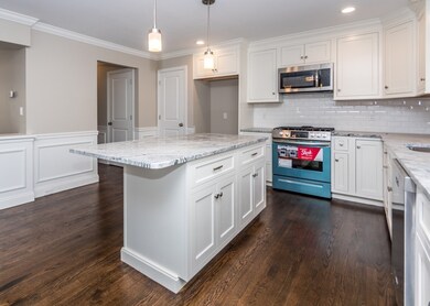 78 Pine Hill Cir, Waltham, MA 02451 - photo 4