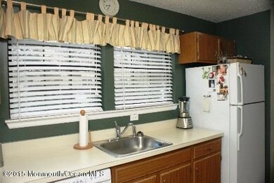 azalea kitchen2 (2)