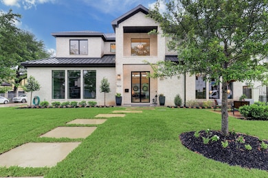 1614 Pine Chase Dr, Houston, TX 77055 - photo 2