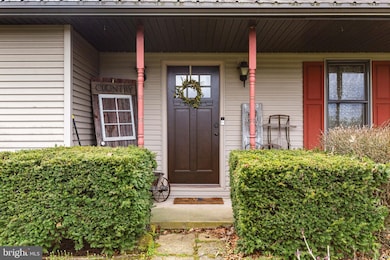 100 Hemlock St, New Columbia, PA 17856 - photo 5