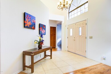 Mesa Foyer