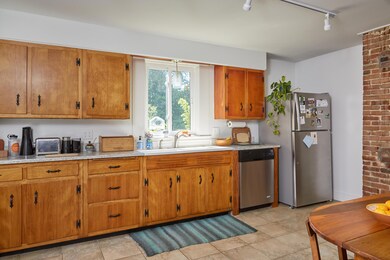 22Winthrop_Furnished-04