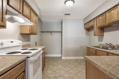110 Village Dr unit 110, Slidell, LA 70461 - photo 6