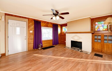 Living Room (3)