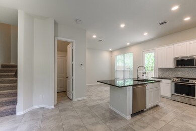 713 Embercove Dr, Houston, TX 77018 - photo 5