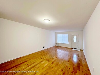 31 Scenic Ln, Staten Island, NY 10304 - photo 5