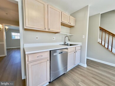 8873 Goose Landing Cir, Columbia, MD 21045 - photo 5