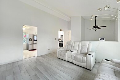 6024 Winterberry Dr, Galloway, OH 43119 - photo 4