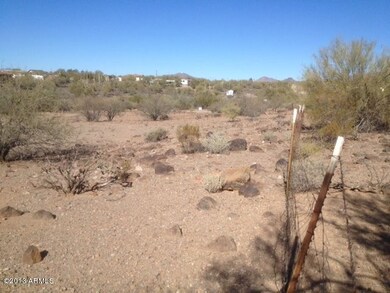 Wire fence on 2 sides