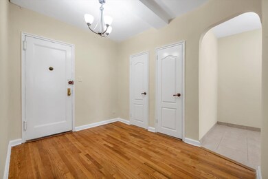 New Hampshire House Condos unit D8, Rego Park, NY 11374 - photo 3