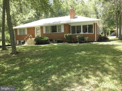 14806 Dunbarton Dr, Upper Marlboro, MD 20772 - photo 3