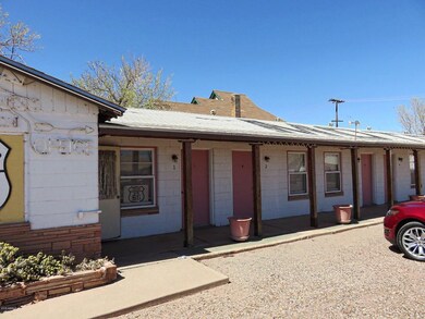 512 E Third St, Winslow, AZ 86047 - photo 4