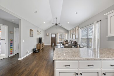 802 Sevier St, Shelbyville, TN 37160 - photo 6