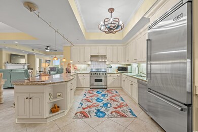 Kitchen with high quality appliances, ceiling fan 