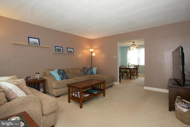 8609 Black Oak Rd, Parkville, MD 21234 - photo 5