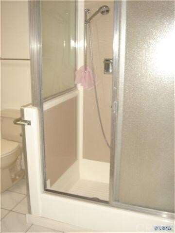 Full Bath with Step-In Shower