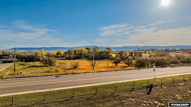 402 Phoenix Ave, Sheridan, WY 82801 - photo 2