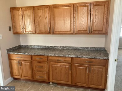 15758 Pointer Ridge Dr, Bowie, MD 20716 - photo 5