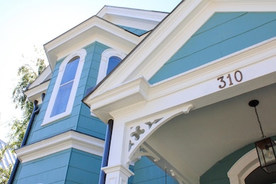 310 Berkeley Place, Staunton, VA 24401 - photo 5