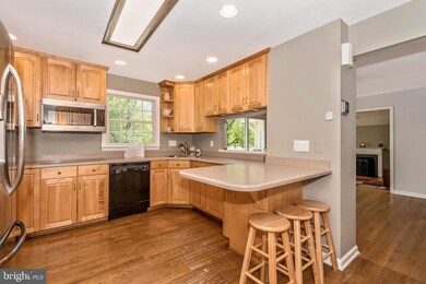 9409 Mellenbrook Rd, Columbia, MD 21045 - photo 7